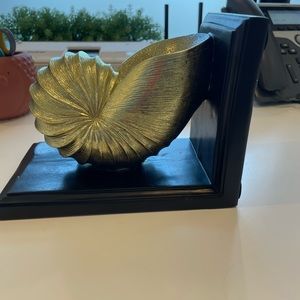 Shell decor. New without tags.-final price